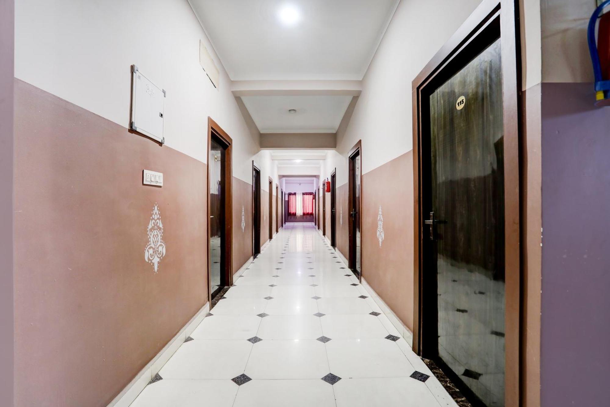 Hotel Super Townhouse Gida Near Rto Office Gorakhpur Exterior foto